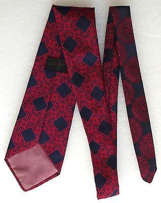 Vintage 1960s kipper tie Navy blue Red check Wide Washable polyester ...